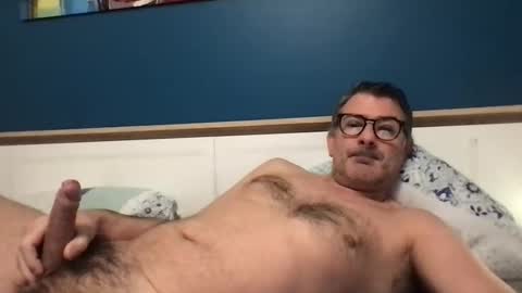 Snapshot of sesamechris92 chatting on January 24, 7:08 am sesamechris92 online show from January 24, 7:08 am