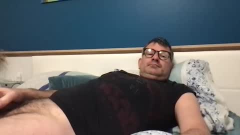 Snapshot of sesamechris92 chatting on February 27, 7:01 am sesamechris92 online show from February 27, 7:01 am