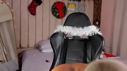 Snapshot of seth_vega_ chatting on December 21, 5:03 am HEY IM SETH online show from December 21, 5:03 am