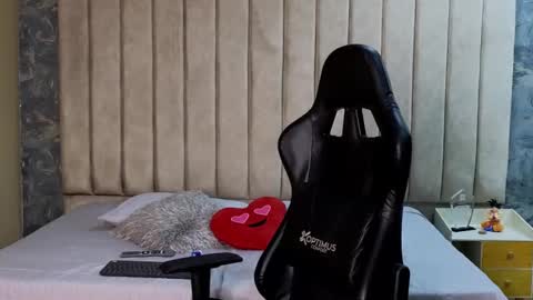 Snapshot of seth_vega_ chatting on March 8, 7:51 pm HEY IM SETH online show from March 8, 7:51 pm