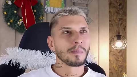 Snapshot of seth_vega_ chatting on December 27, 6:53 pm HEY IM SETH online show from December 27, 6:53 pm