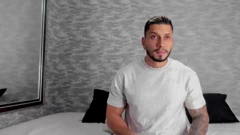 Snapshot of seth_vega_ chatting on February 13, 9:17 pm HEY IM SETH online show from February 13, 9:17 pm