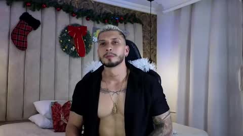 Snapshot of seth_vega_ chatting on January 1, 1:15 am HEY IM SETH online show from January 1, 1:15 am
