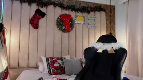 Snapshot of seth_vega_ chatting on December 22, 6:28 am HEY IM SETH online show from December 22, 6:28 am