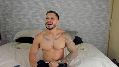 Snapshot of seth_vega_ chatting on February 14, 10:26 pm HEY IM SETH online show from February 14, 10:26 pm