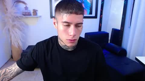 Snapshot of setthomas chatting on September 8, 9:58 pm Thomas online show from September 8, 9:58 pm