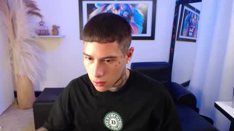 Snapshot of setthomas chatting on September 9, 10:08 pm Thomas online show from September 9, 10:08 pm