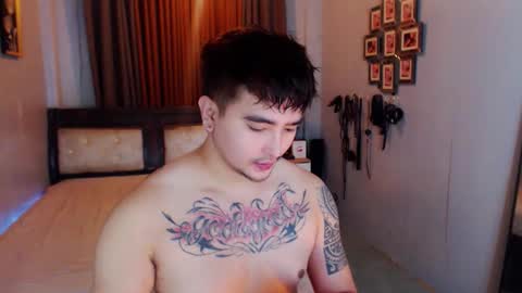 AXEL online show from October 14, 12:45 pm