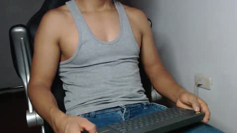 Snapshot of sexatlexx chatting on January 6, 2:04 am arnold online show from January 6, 2:04 am