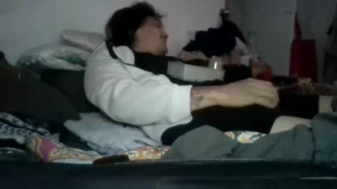 Snapshot of sexiiisenseiii chatting on January 19, 12:39 pm dankdiggler online show from January 19, 12:39 pm