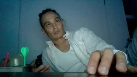 Snapshot of sexiiisenseiii chatting on January 6, 5:27 pm dankdiggler online show from January 6, 5:27 pm
