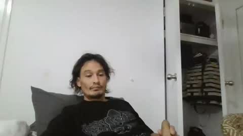 Snapshot of sexiiisenseiii chatting on January 2, 1:19 pm dankdiggler online show from January 2, 1:19 pm