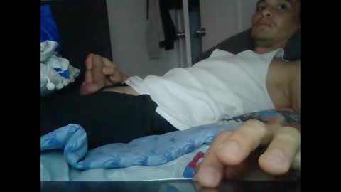 Snapshot of sexiiisenseiii chatting on January 15, 5:58 pm dankdiggler online show from January 15, 5:58 pm