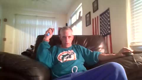 sexisgood0 online show from April 19, 12:04 pm