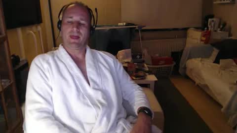 Sexlobo online show from April 10, 11:45 pm