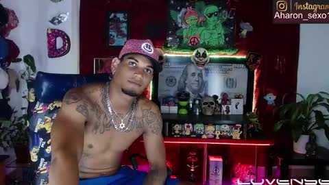 Aharon  ravelo online show from March 25, 5:55 am