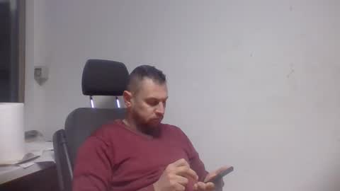 Snapshot of sexoatope79 chatting on December 25, 8:07 am sexoatope79 online show from December 25, 8:07 am