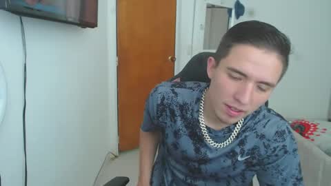 sextinger online show from December 5, 2:44 pm