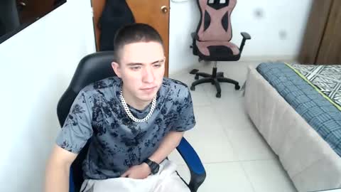 sextinger online show from January 15, 4:11 pm