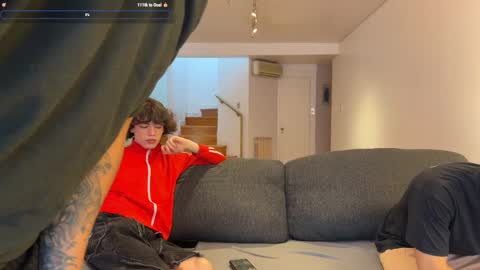 Andrea and Anna online show from April 29, 6:14 pm