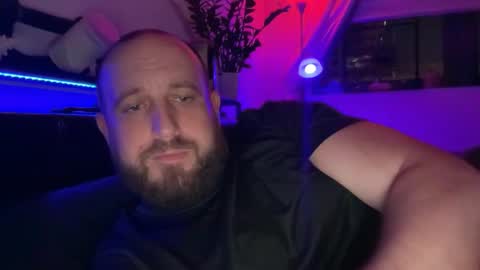 Snapshot of sexxfreak21 chatting on December 12, 3:21 am sexxfreak21 online show from December 12, 3:21 am