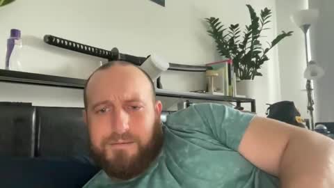 Snapshot of sexxfreak21 chatting on December 17, 7:37 pm sexxfreak21 online show from December 17, 7:37 pm