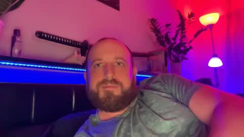 Snapshot of sexxfreak21 chatting on December 19, 2:01 am sexxfreak21 online show from December 19, 2:01 am