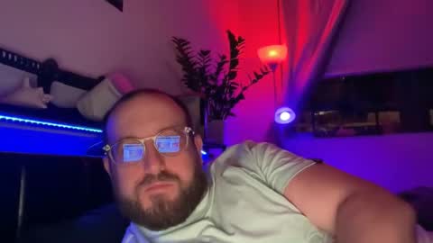 Snapshot of sexxfreak21 chatting on December 4, 3:37 am sexxfreak21 online show from December 4, 3:37 am