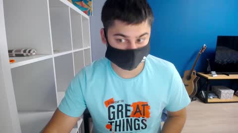 Snapshot of sexxxdickbig chatting on December 5, 8:00 am Tommy online show from December 5, 8:00 am