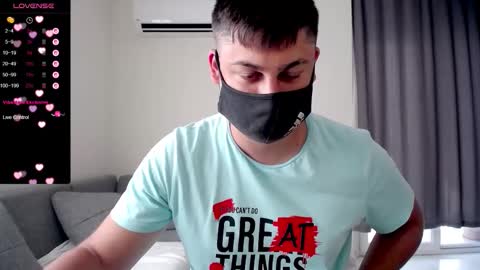 Snapshot of sexxxdickbig chatting on September 14, 9:33 am Tommy online show from September 14, 9:33 am