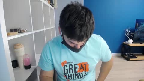 Snapshot of sexxxdickbig chatting on March 9, 7:15 pm Tommy online show from March 9, 7:15 pm