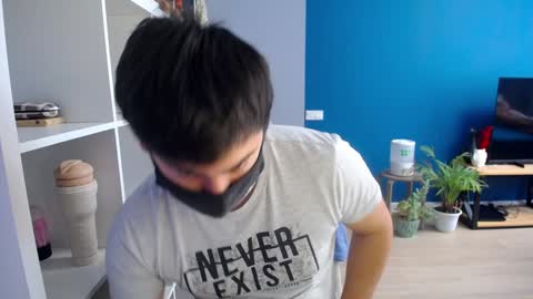 Snapshot of sexxxdickbig chatting on February 4, 6:57 am Tommy online show from February 4, 6:57 am