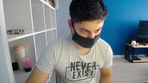 Snapshot of sexxxdickbig chatting on March 8, 7:13 am Tommy online show from March 8, 7:13 am