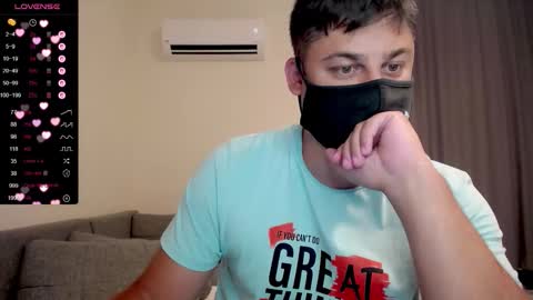 Snapshot of sexxxdickbig chatting on September 28, 3:54 pm Tommy online show from September 28, 3:54 pm