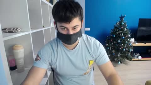 Snapshot of sexxxdickbig chatting on January 16, 7:20 pm Tommy online show from January 16, 7:20 pm