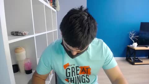 Snapshot of sexxxdickbig chatting on March 9, 8:18 am Tommy online show from March 9, 8:18 am