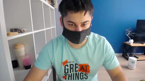 Snapshot of sexxxdickbig chatting on March 10, 7:33 am Tommy online show from March 10, 7:33 am