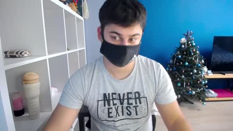 Snapshot of sexxxdickbig chatting on January 9, 9:06 am Tommy online show from January 9, 9:06 am
