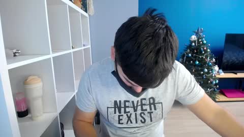 Snapshot of sexxxdickbig chatting on January 6, 7:52 am Tommy online show from January 6, 7:52 am