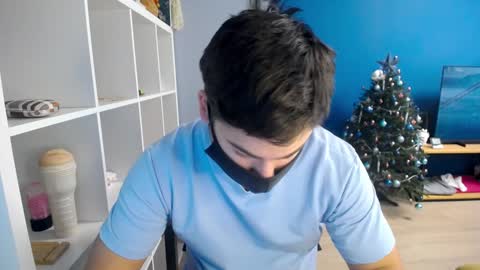 Snapshot of sexxxdickbig chatting on January 12, 7:53 am Tommy online show from January 12, 7:53 am