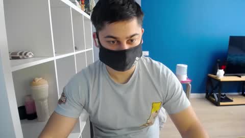 Snapshot of sexxxdickbig chatting on March 3, 7:39 am Tommy online show from March 3, 7:39 am