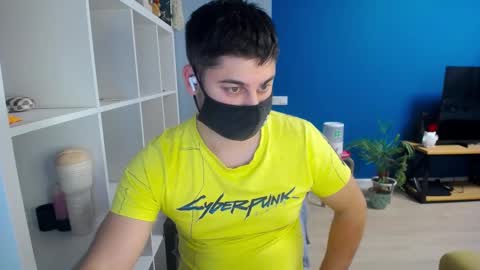 Snapshot of sexxxdickbig chatting on February 25, 8:19 pm Tommy online show from February 25, 8:19 pm