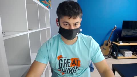 Snapshot of sexxxdickbig chatting on December 4, 6:50 pm Tommy online show from December 4, 6:50 pm