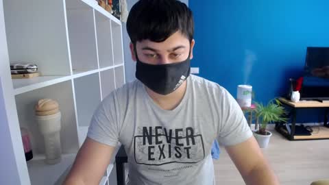 Snapshot of sexxxdickbig chatting on February 5, 6:24 am Tommy online show from February 5, 6:24 am
