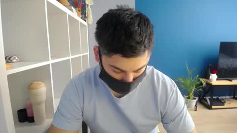 Snapshot of sexxxdickbig chatting on February 27, 8:28 am Tommy online show from February 27, 8:28 am