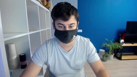 Snapshot of sexxxdickbig chatting on January 26, 7:20 pm Tommy online show from January 26, 7:20 pm