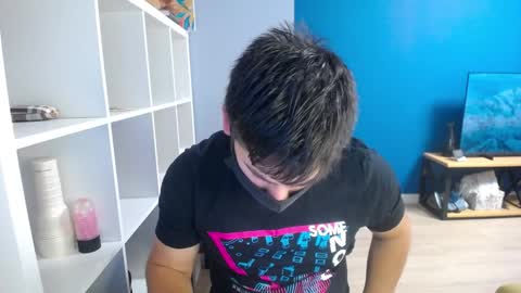 Snapshot of sexxxdickbig chatting on December 19, 7:07 pm Tommy online show from December 19, 7:07 pm