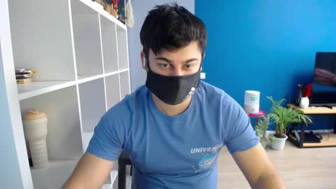 Snapshot of sexxxdickbig chatting on February 7, 8:01 am Tommy online show from February 7, 8:01 am