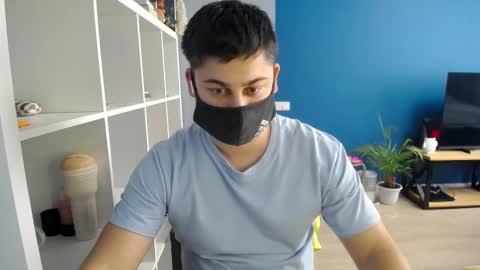 Snapshot of sexxxdickbig chatting on February 28, 12:20 pm Tommy online show from February 28, 12:20 pm