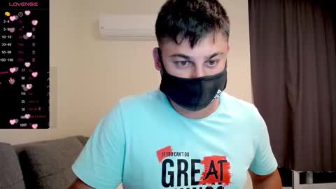 Snapshot of sexxxdickbig chatting on September 19, 5:02 pm Tommy online show from September 19, 5:02 pm